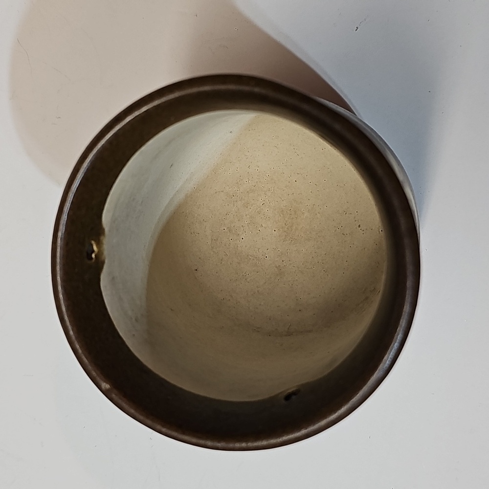 Small Vintage Stoneware Ceramic Floral Plant Pot with holes for hanging - Picture 6 of 12